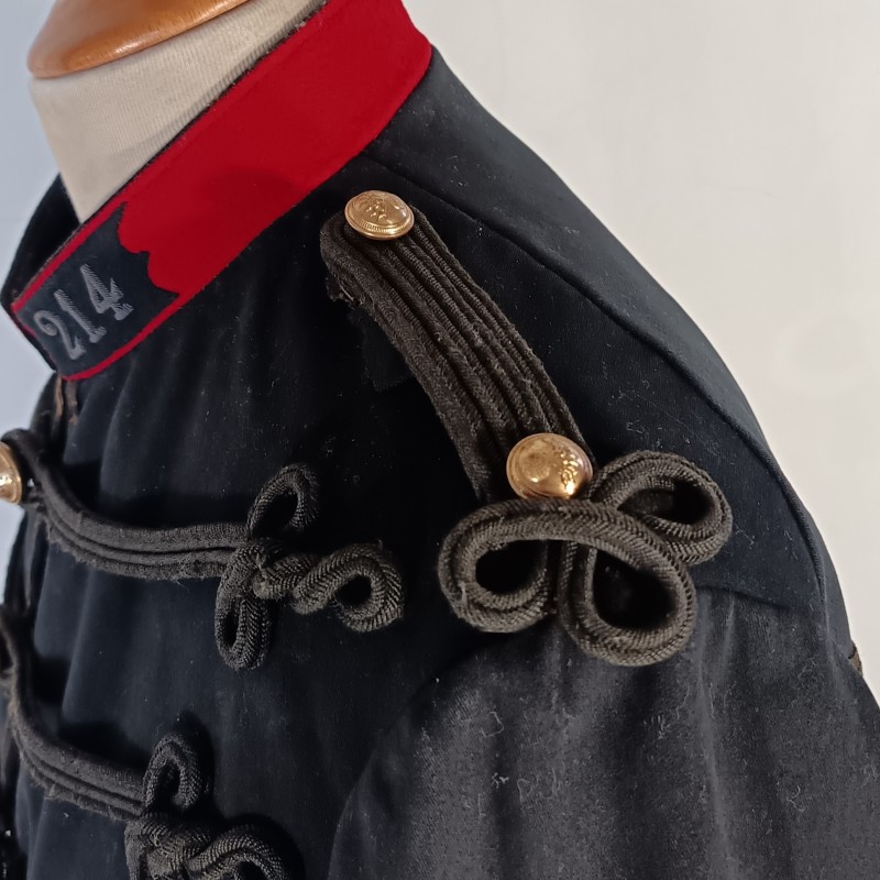 VESTE DOLMAN D'UNIFORME D'UN CAPITAINE DU 214 ème REGIMENT D'INFANTERIE 1914
